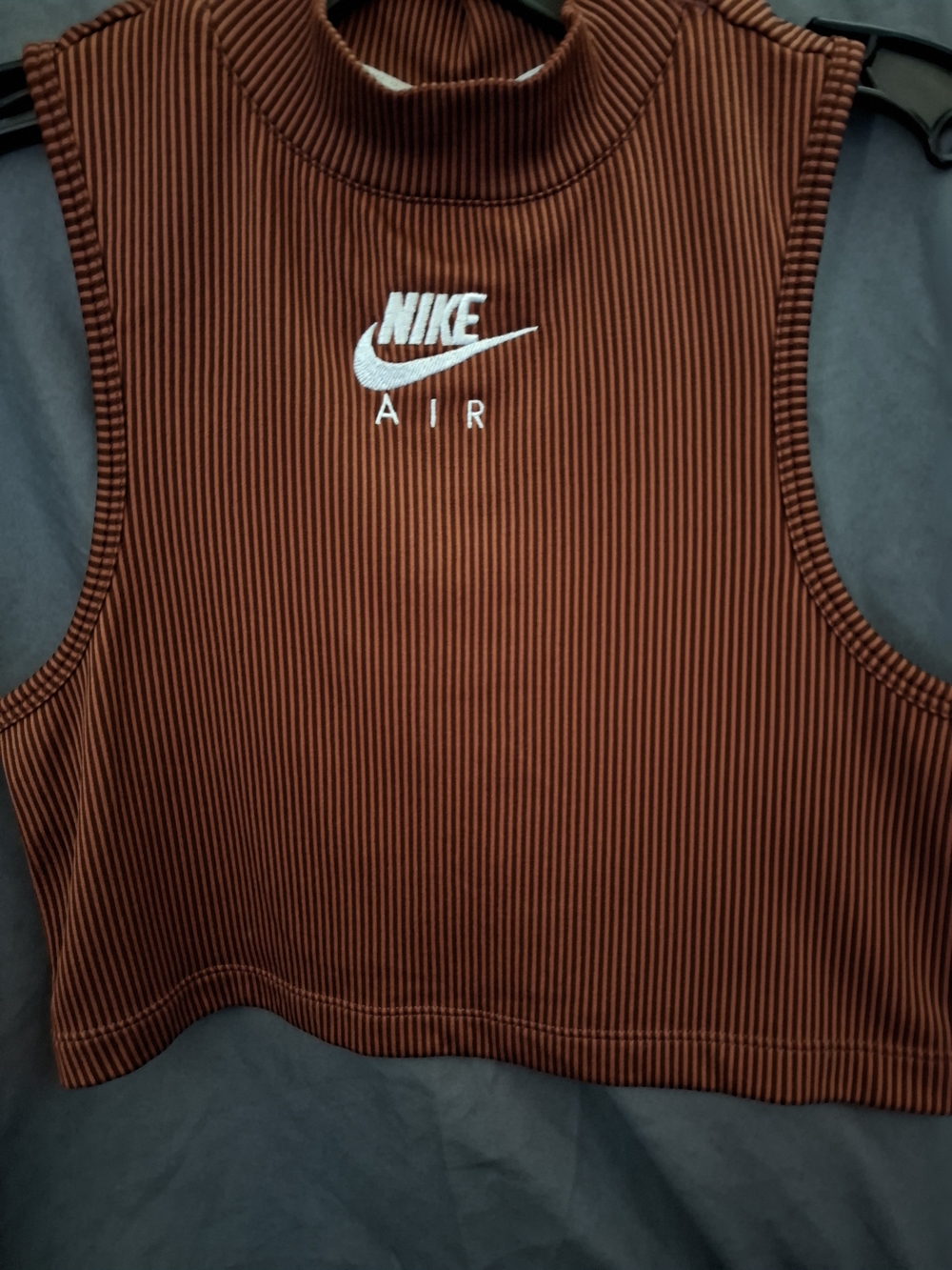 Nike Air Ribbed Mock-Neck Crop Tank - Rust Size XS